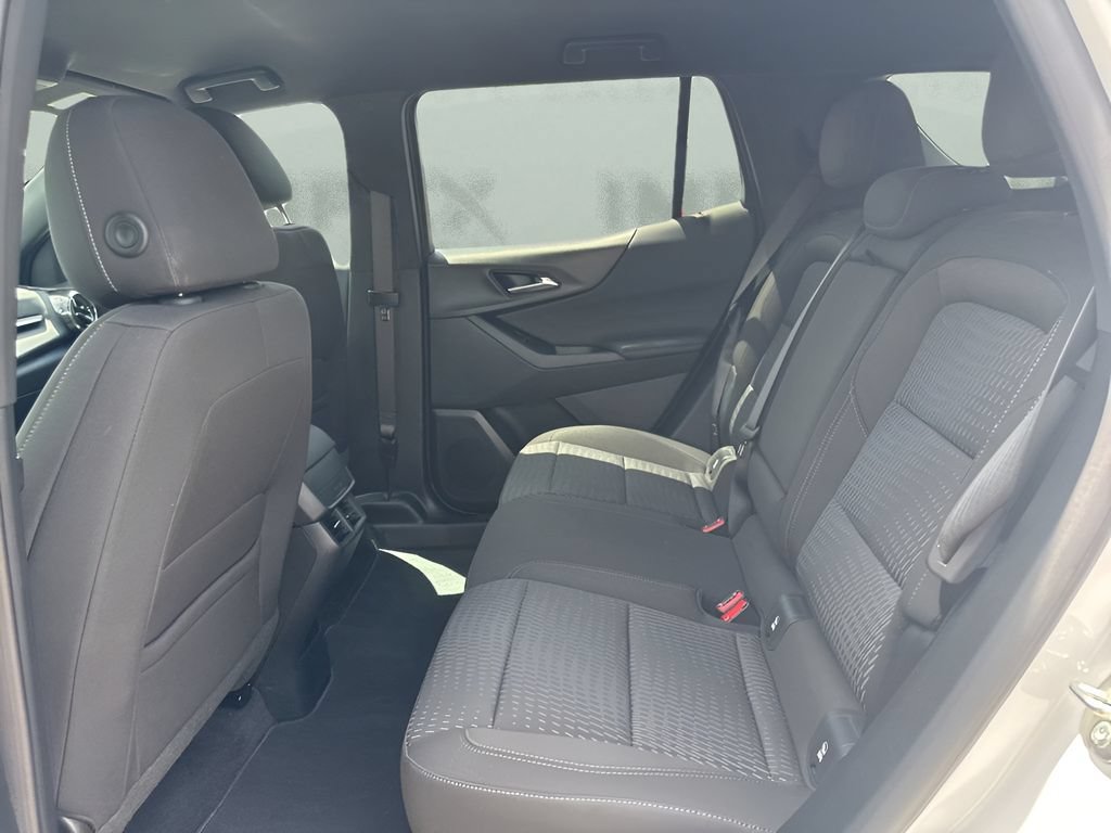 Used 2026 Chevrolet Equinox LT FWD image 26