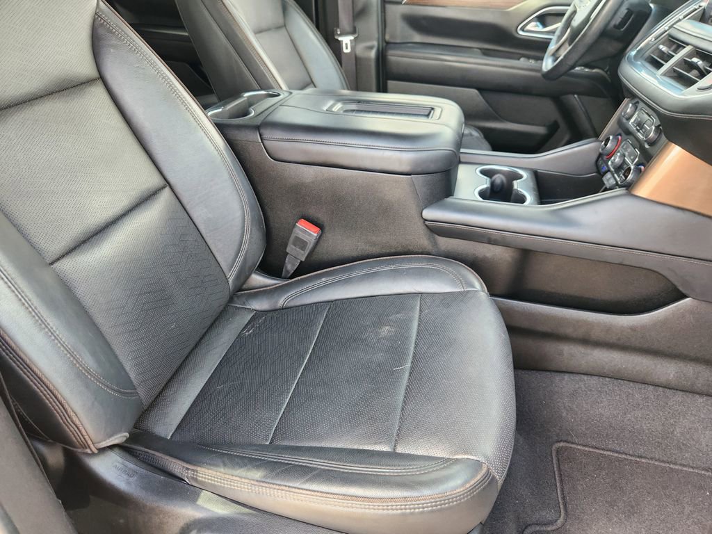 Used 2021 Chevrolet Tahoe High Country w/ Premium Package RWD image 14