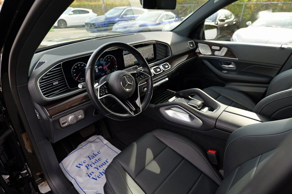 Used 2025 Mercedes-Benz GLS 450 4MATIC image 19