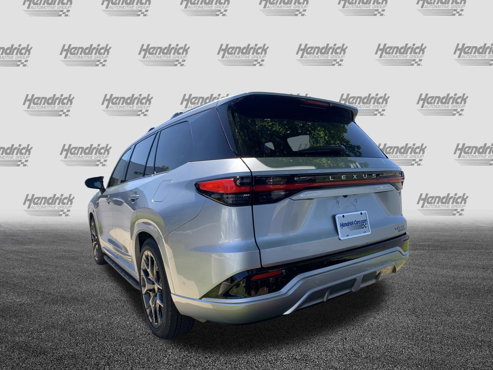 Used 2025 Lexus TX 500h AWD w/ Technology Package image 8