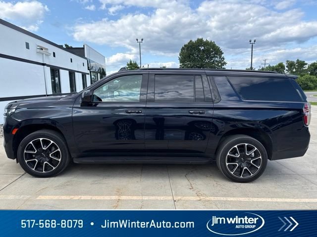 Used 2021 Chevrolet Suburban RST w/ Rear Media and Nav Package AWD/4WD image 9