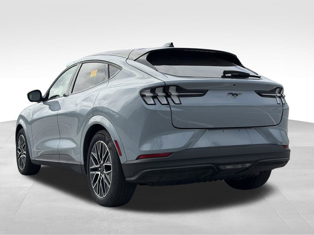 Used 2025 Ford Mustang Mach-E Premium RWD image 5