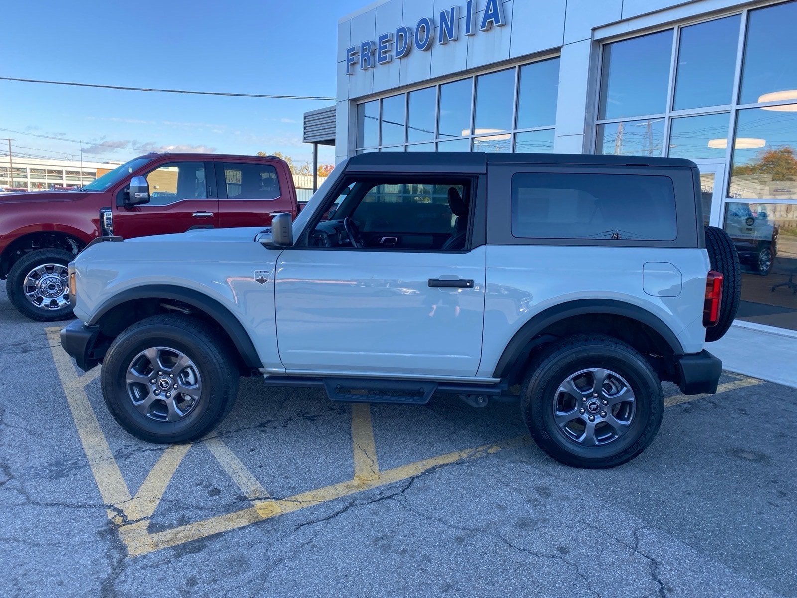 Used 2024 Ford Bronco Big Bend AWD/4WD image 3