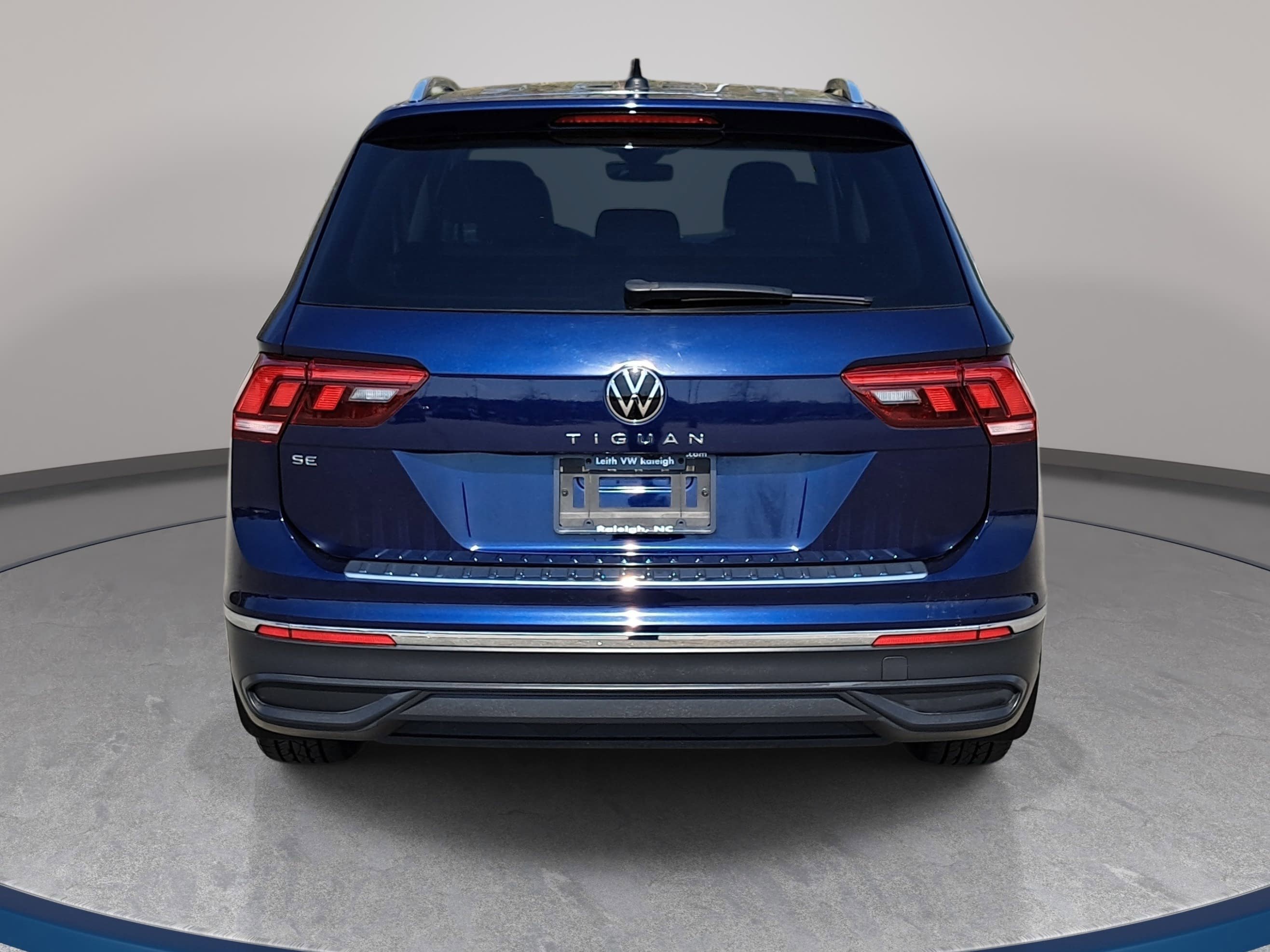 Certified 2023 Volkswagen Tiguan SE image 6