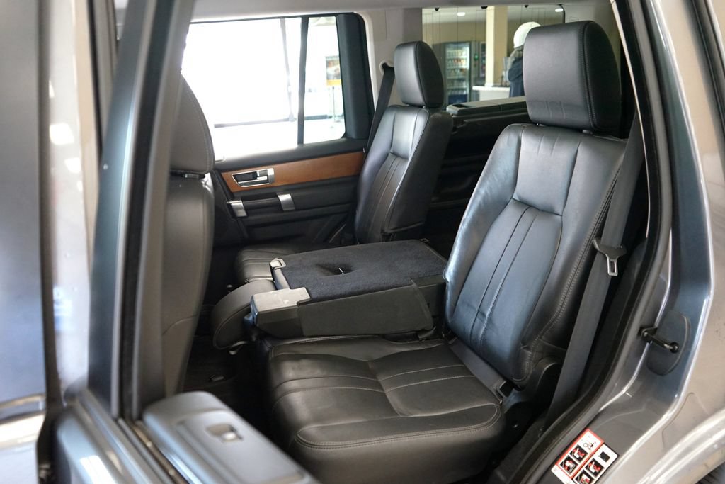 Used 2015 Land Rover LR4 HSE AWD/4WD image 47