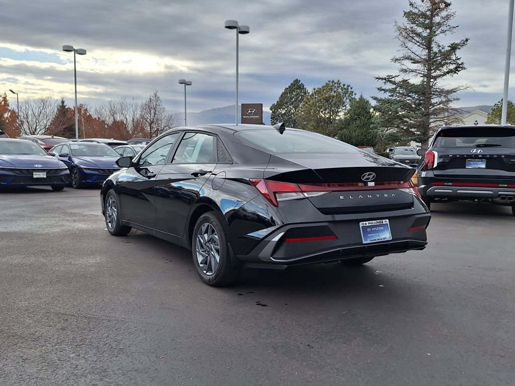 Used 2024 Hyundai Elantra SEL image 5