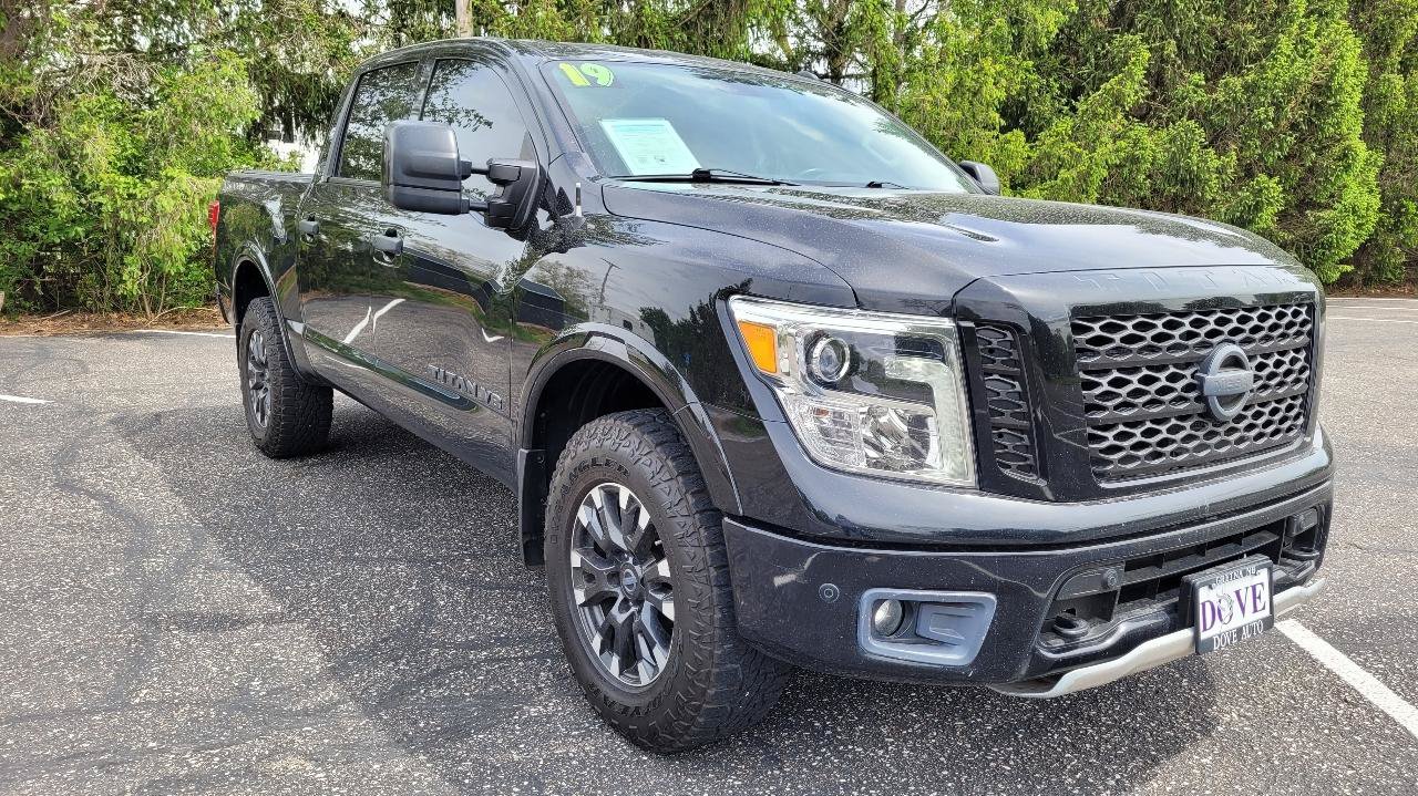 Used 2019 Nissan Titan PRO-4X w/ Pro-4x Utility Package AWD/4WD image 6