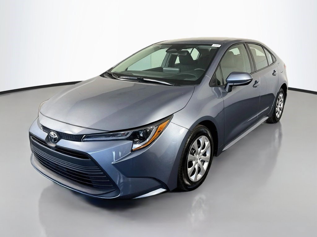 Used 2024 Toyota Corolla LE FWD image 4