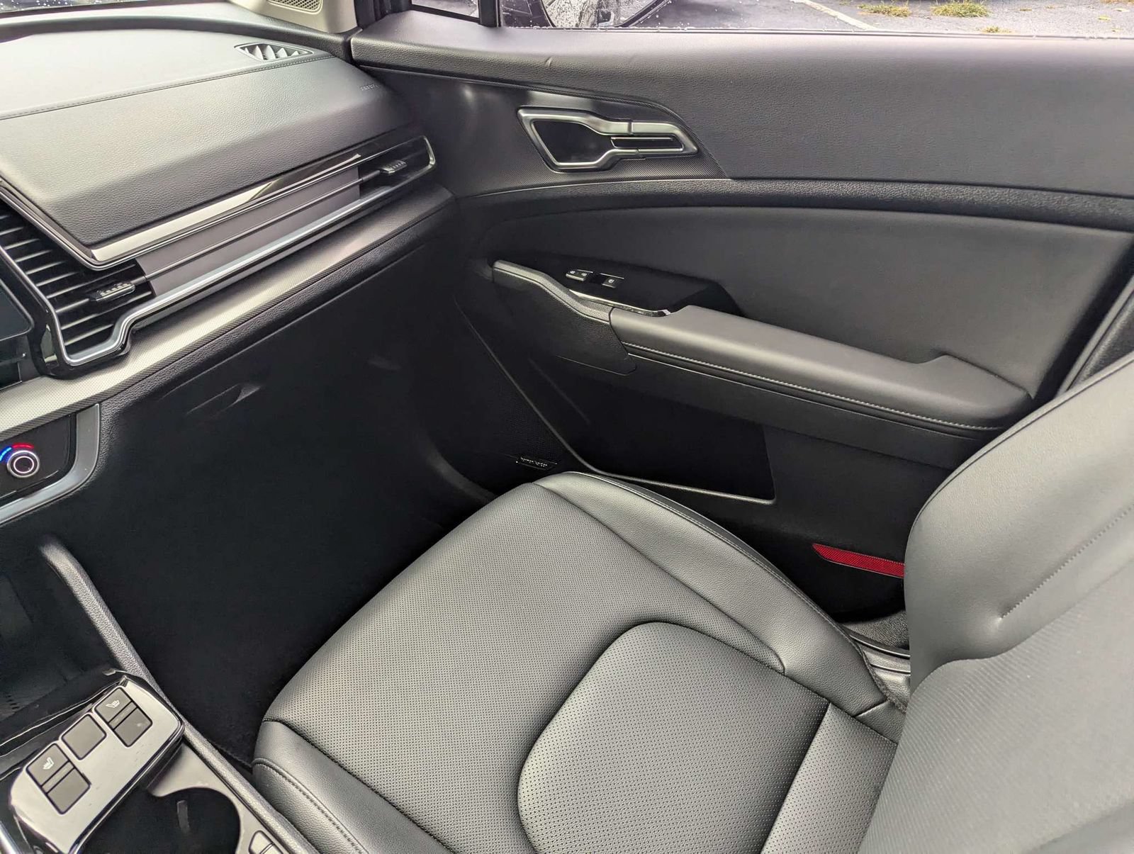 Used 2024 Kia Sportage SX FWD image 16