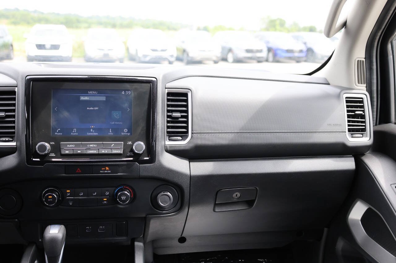 Used 2022 Nissan Frontier SV RWD image 24