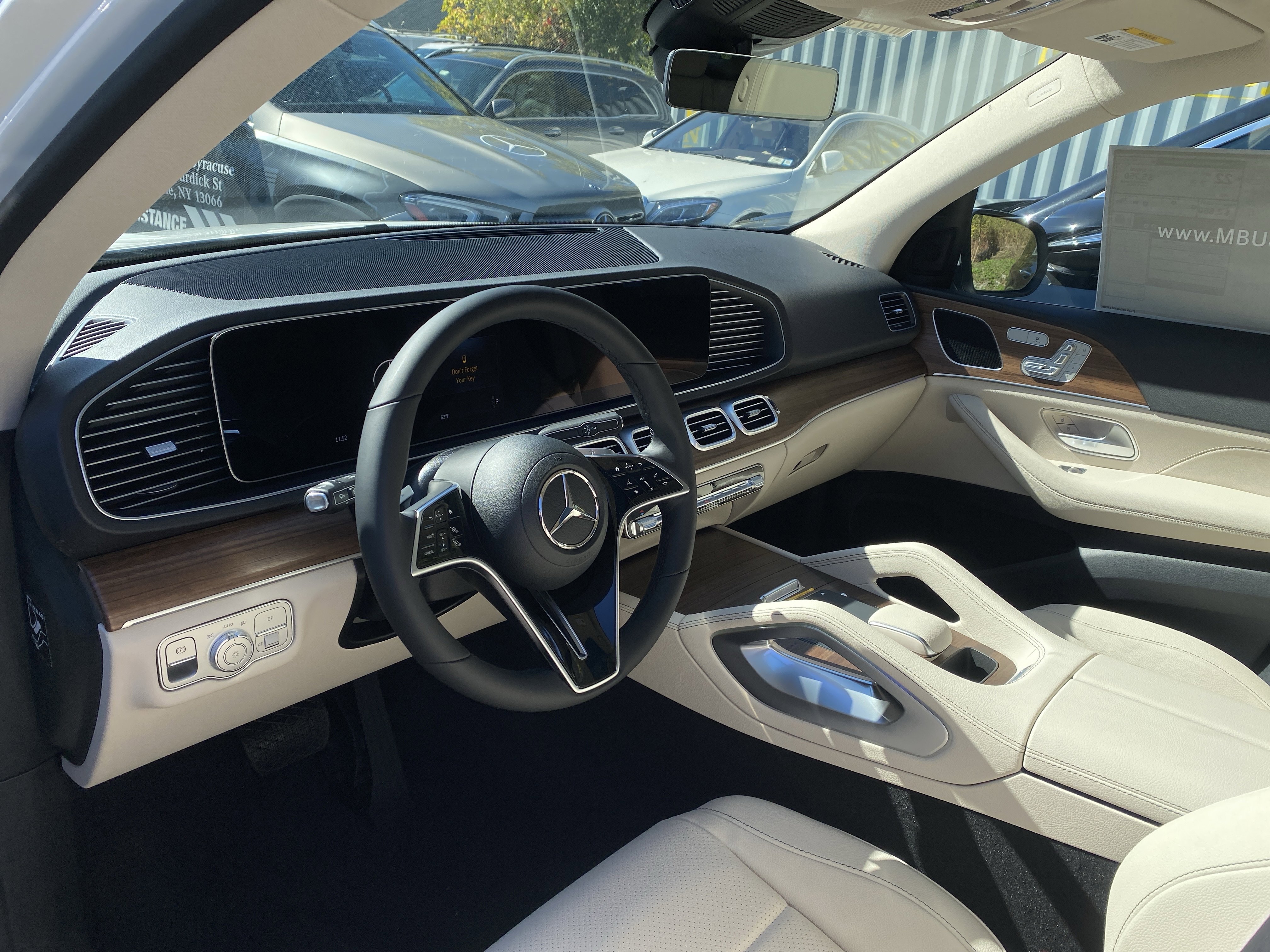 New 2026 Mercedes-Benz GLE 350 4MATIC image 9