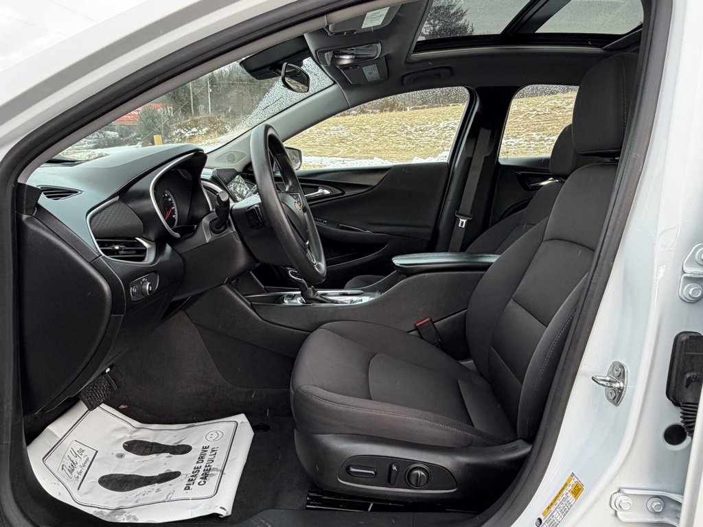 Used 2024 Chevrolet Malibu LT image 12