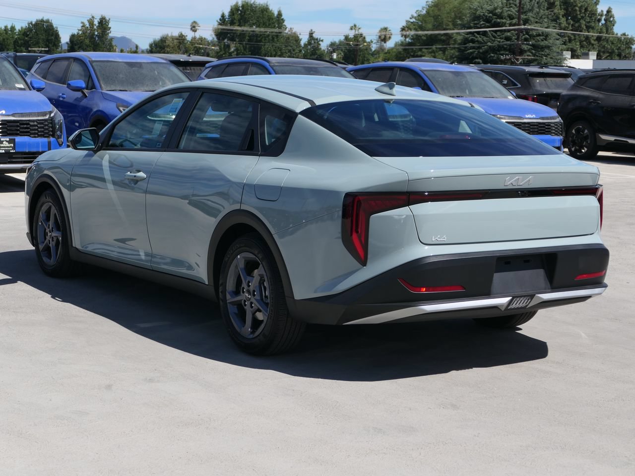 Used 2025 Kia K4 FWD image 6