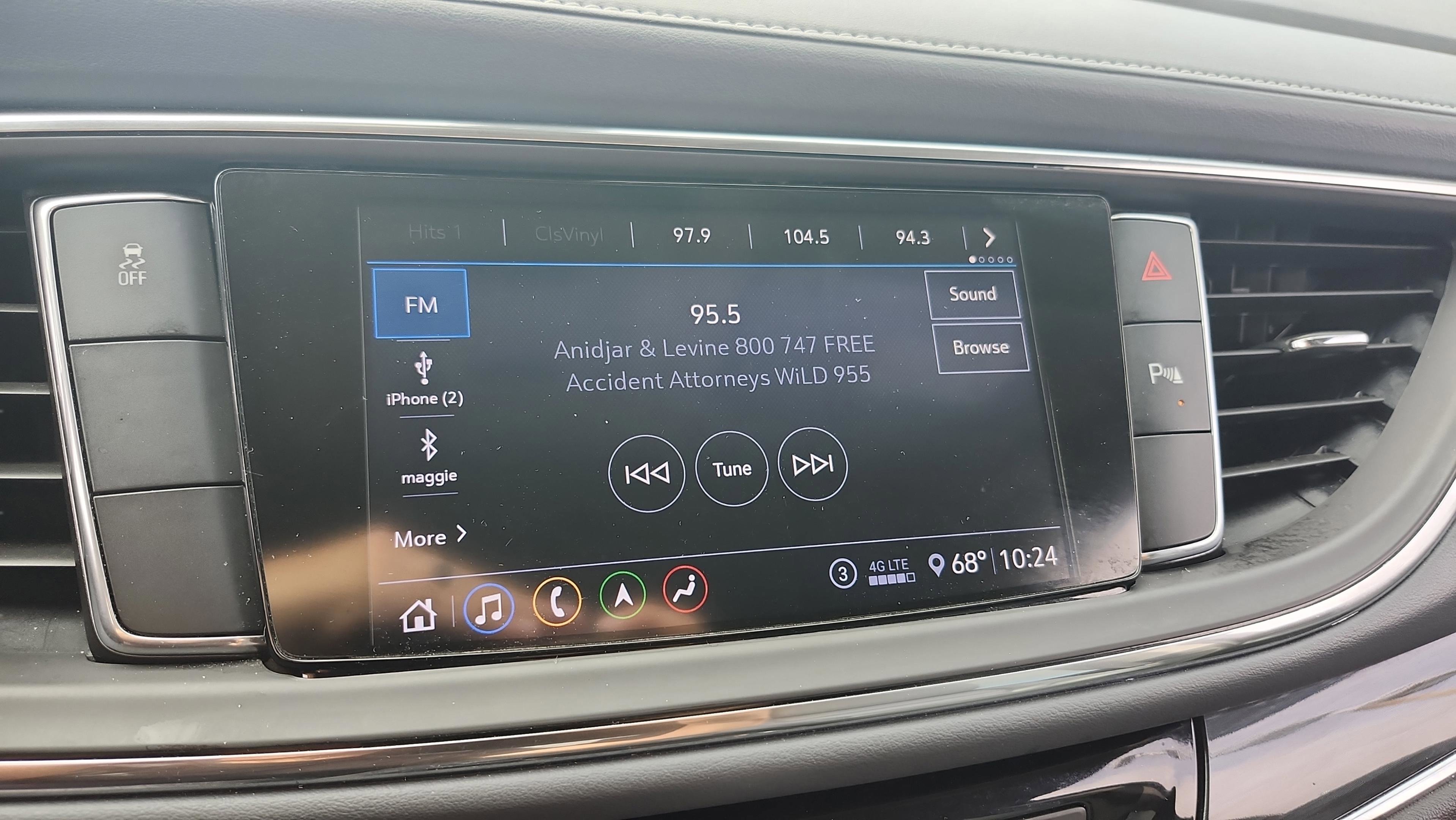 Used 2020 Buick Enclave Essence w/ Sound and Sites Package image 24