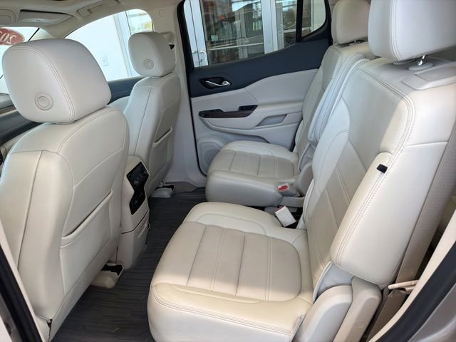 Used 2022 GMC Acadia Denali w/ Denali Ultimate Package AWD/4WD image 19