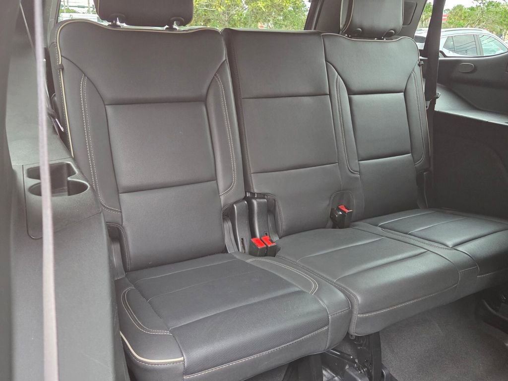 Used 2023 GMC Yukon SLT image 18