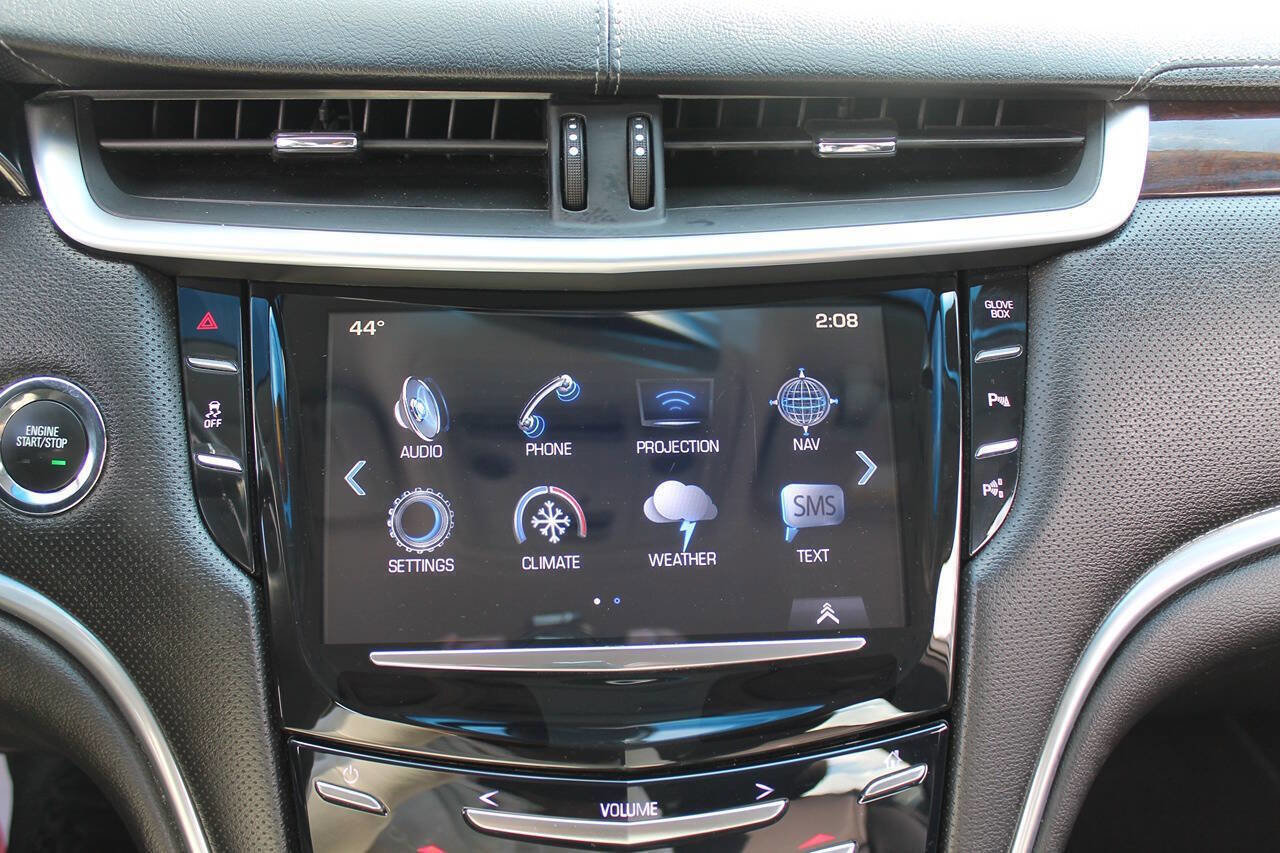 Used 2017 Cadillac XTS Luxury image 30