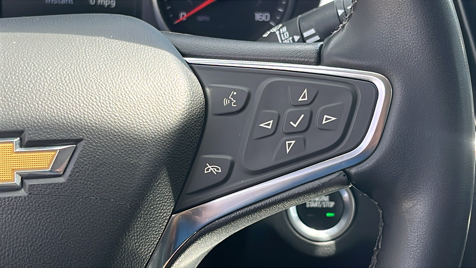 Used 2024 Chevrolet Equinox LT FWD image 18