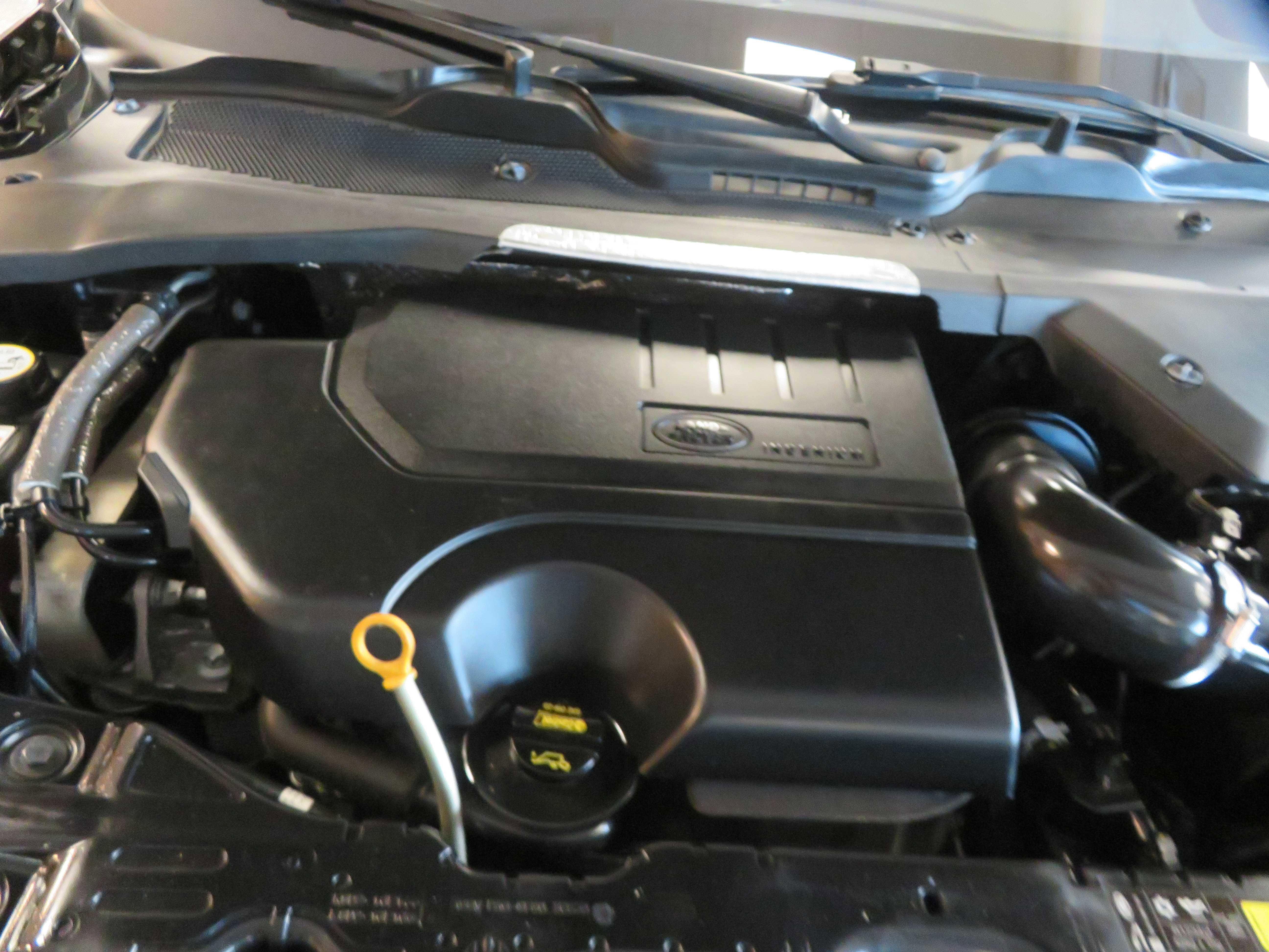 Used 2020 Land Rover Range Rover Evoque SE image 51