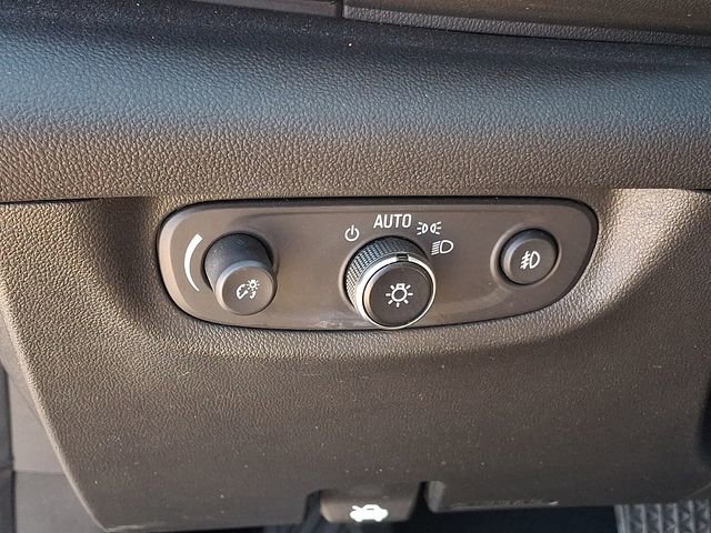 Used 2019 Buick Regal Avenir w/ Driver Confidence Package II FWD image 24