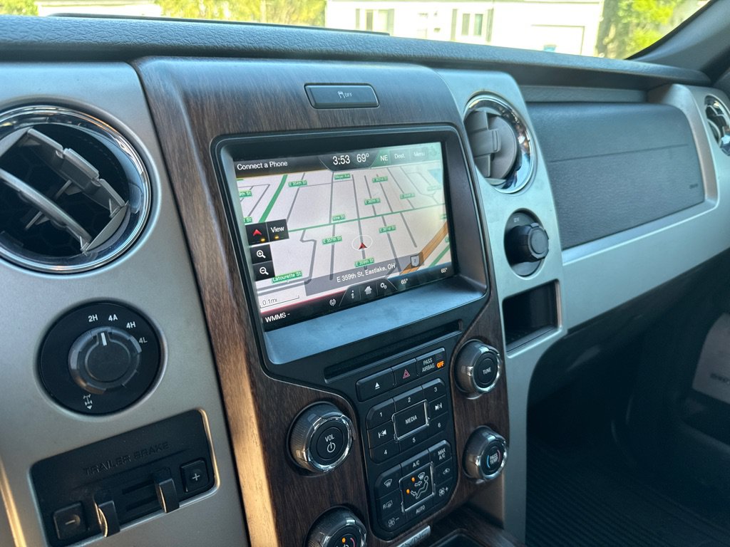 Used 2013 Ford F150 Lariat w/ Mid Equipment Group AWD/4WD image 18