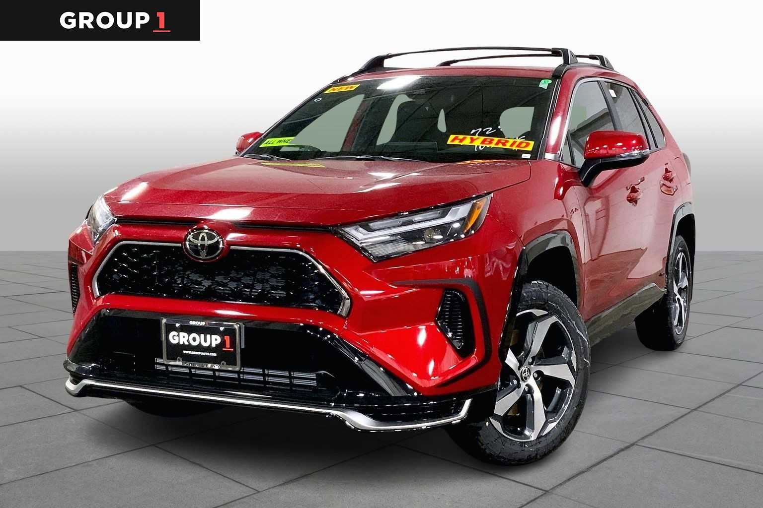 New 2025 Toyota RAV4 SE