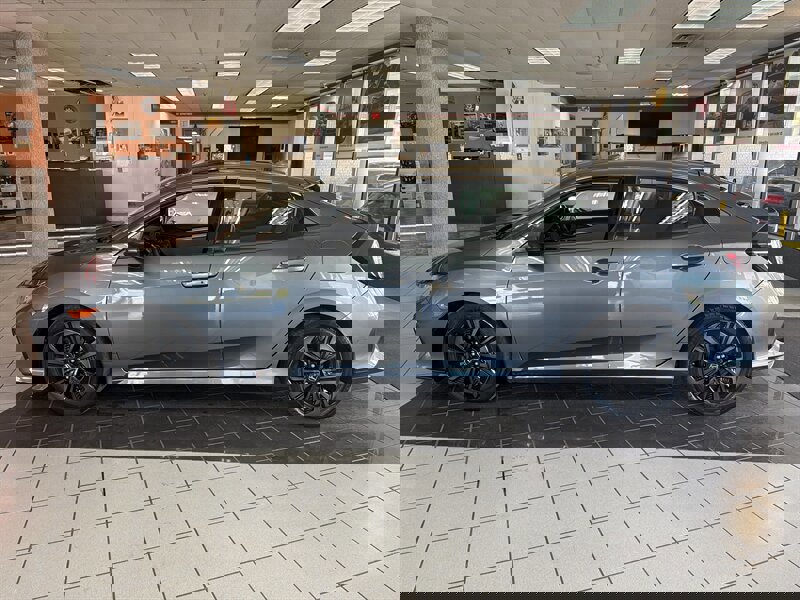 Used 2019 Honda Civic EX image 2