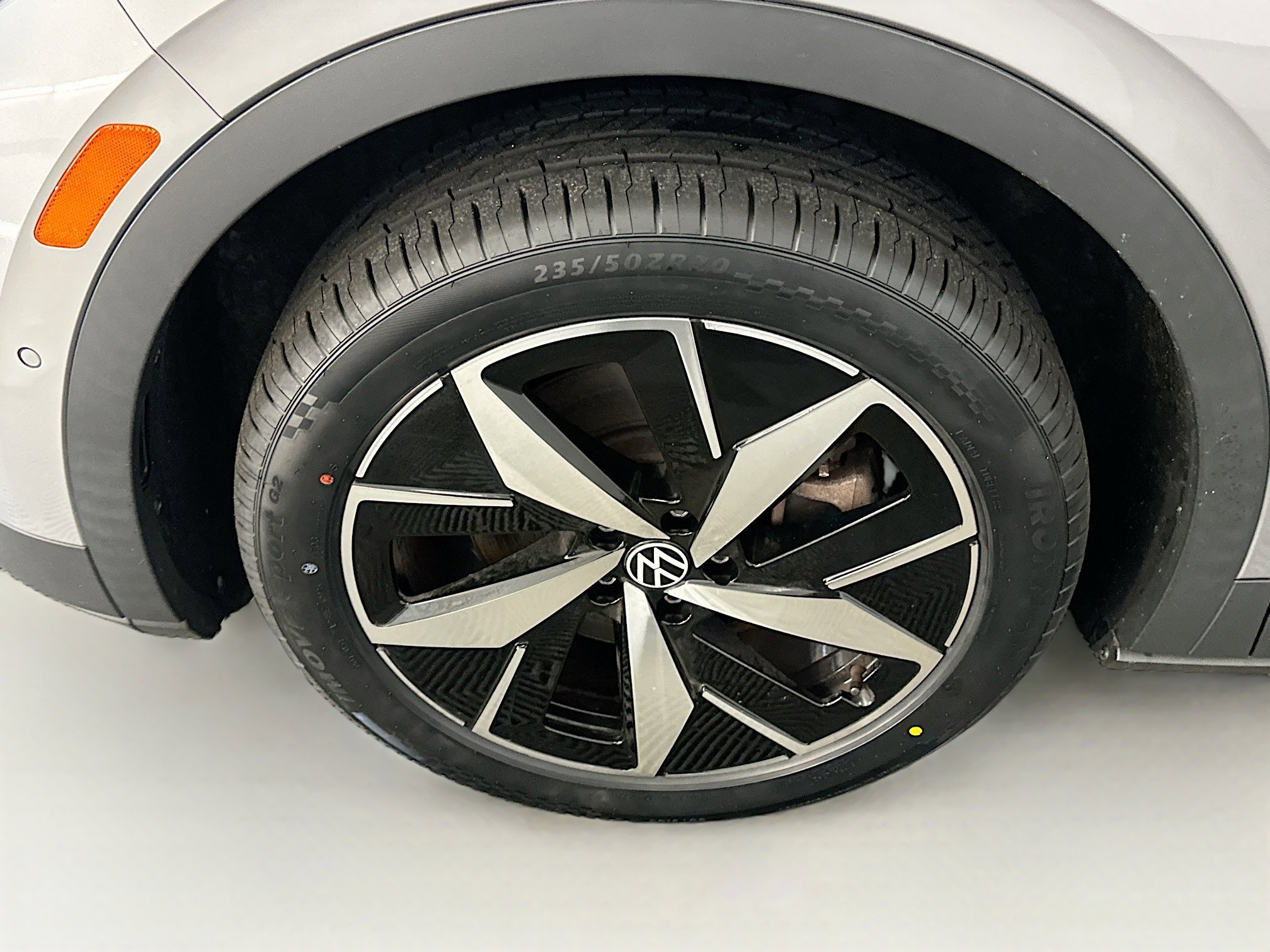 Used 2023 Volkswagen ID.4 Pro S AWD/4WD image 11