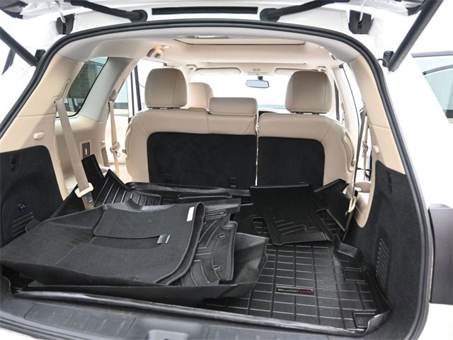 Used 2019 Nissan Pathfinder Platinum image 10