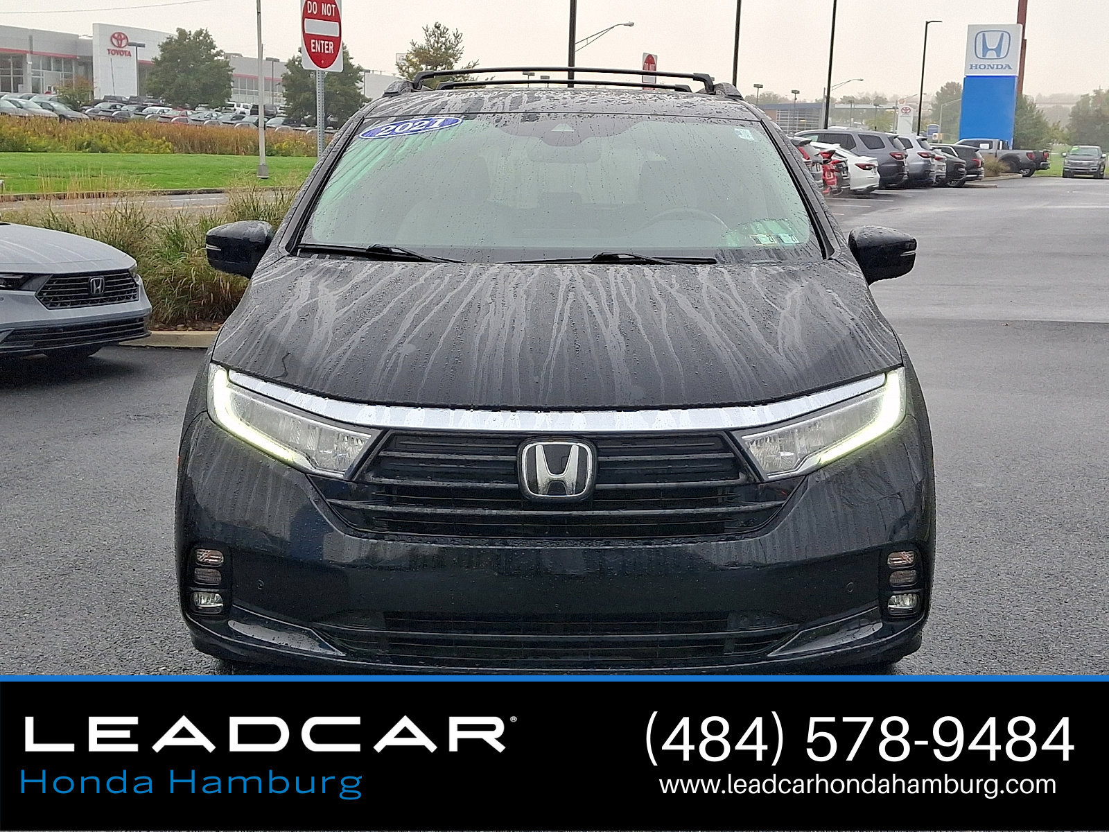 Used 2021 Honda Odyssey Touring image 2