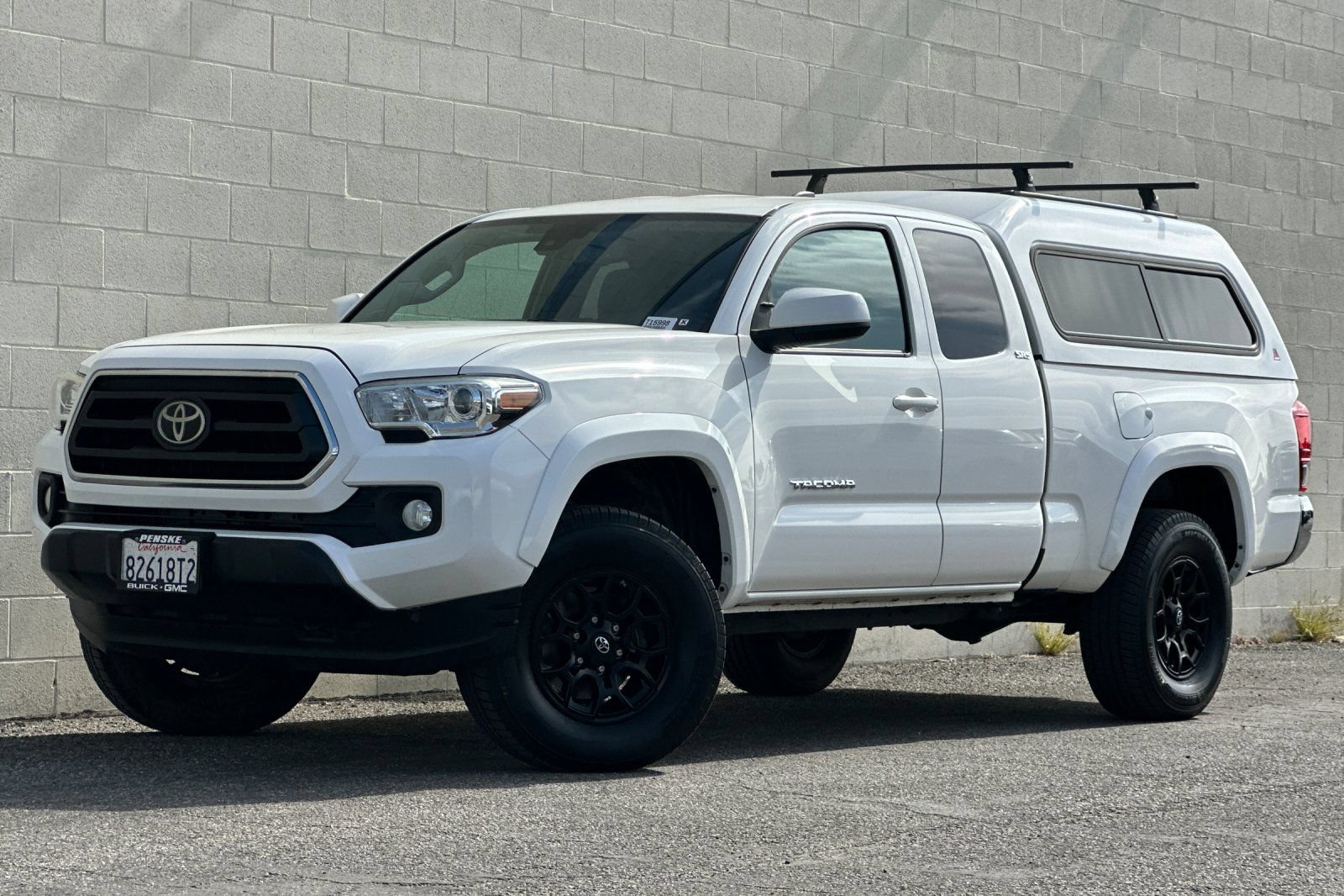 Used 2020 Toyota Tacoma SR5 AWD/4WD image 8
