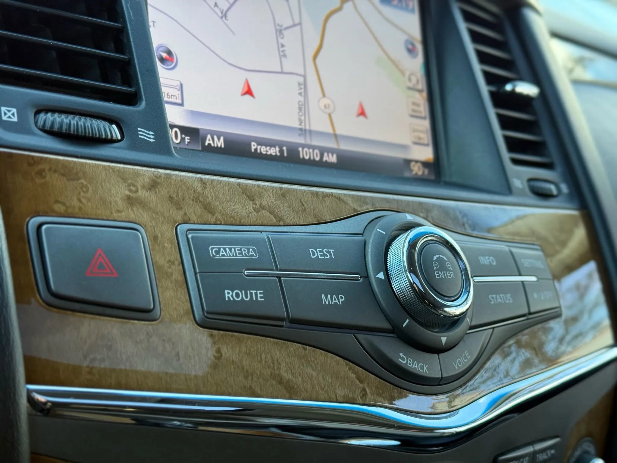 Used 2014 INFINITI QX80 4WD w/ Theater Package image 14