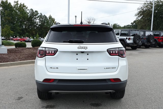 Used 2023 Jeep Compass Limited w/ Sun and Sound Group AWD/4WD image 6