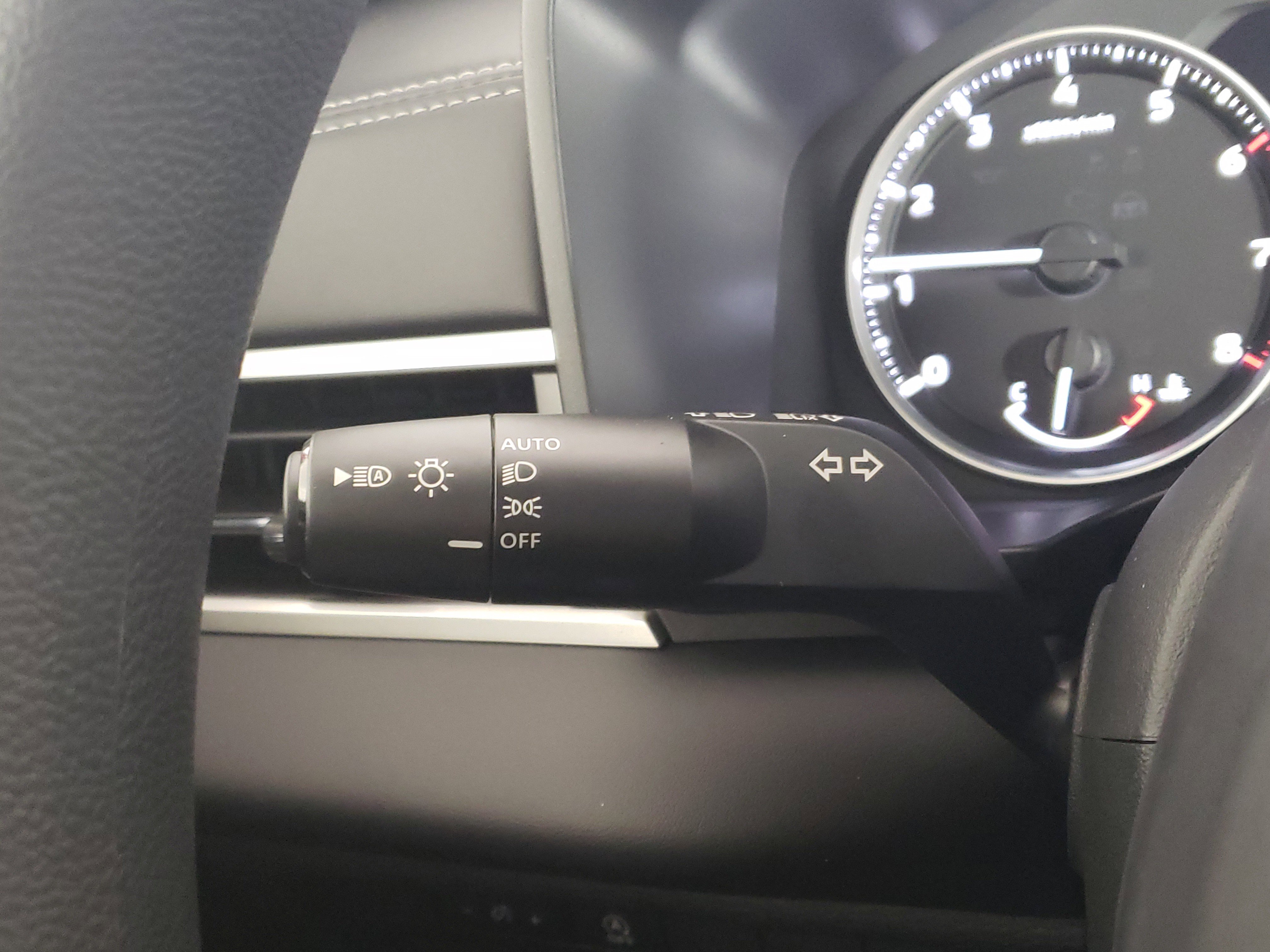 New 2026 Mitsubishi Outlander ES image 20