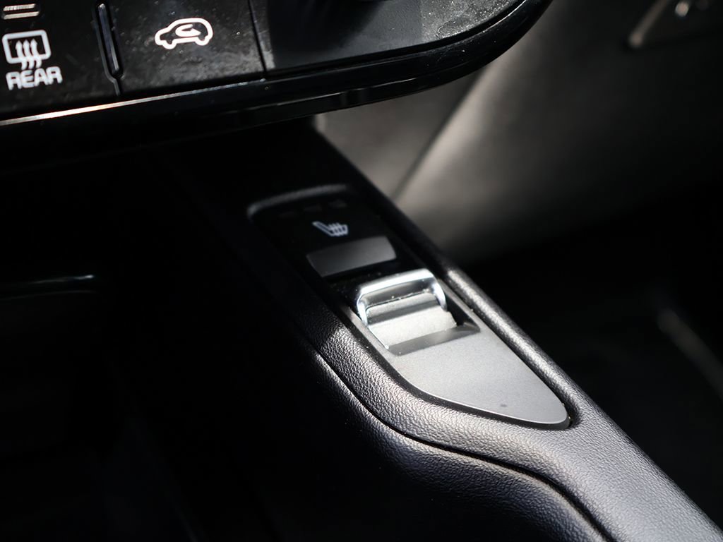 Used 2025 Kia Telluride S FWD image 34