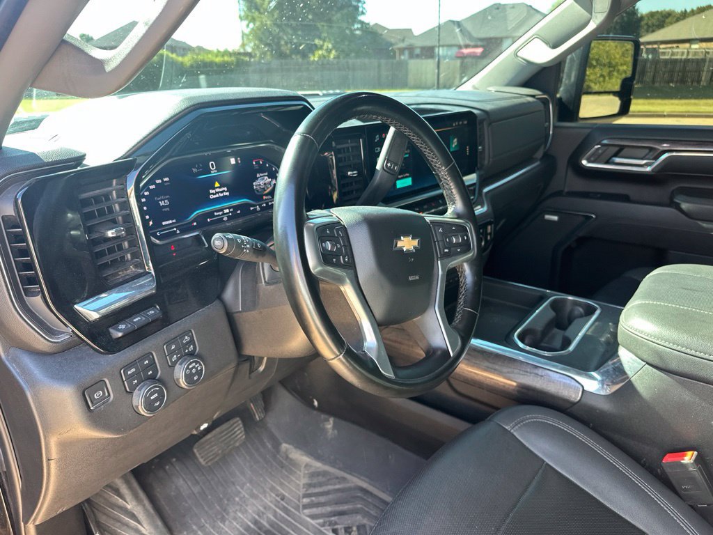 Used 2024 Chevrolet Silverado 2500 LTZ w/ LTZ Premium Package AWD/4WD image 18