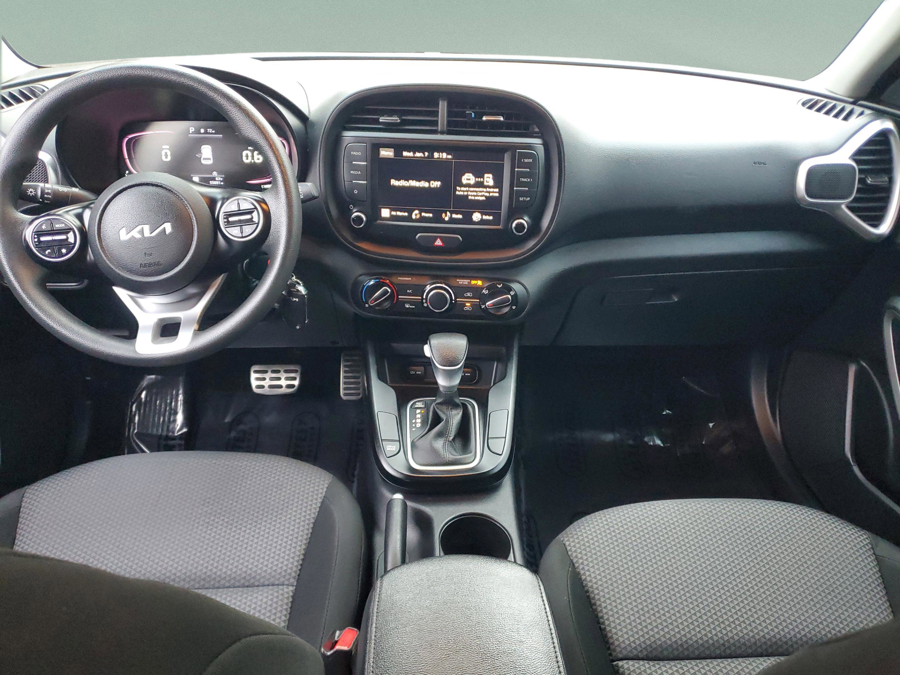 Certified 2023 Kia Soul LX w/ LX Technology Package image 8