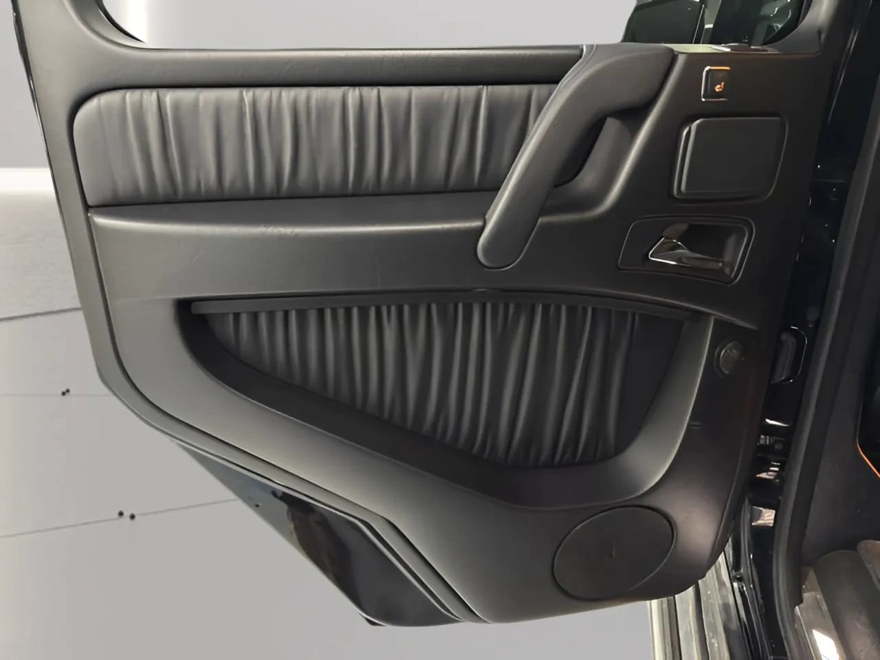 Used 2014 Mercedes-Benz G 63 AMG 4MATIC image 12