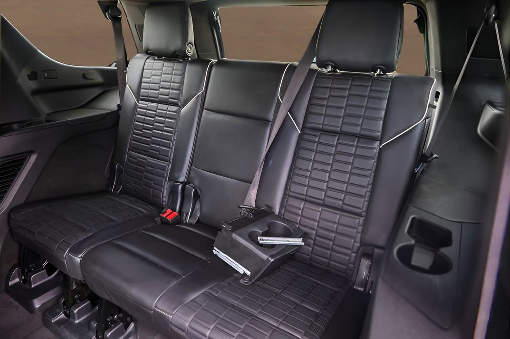 Used 2022 Cadillac Escalade Sport Platinum w/ LPO, ONYX Package AWD/4WD image 27