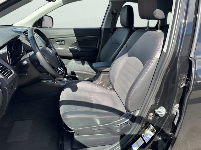 Used 2025 Mitsubishi Outlander Sport SE image 11