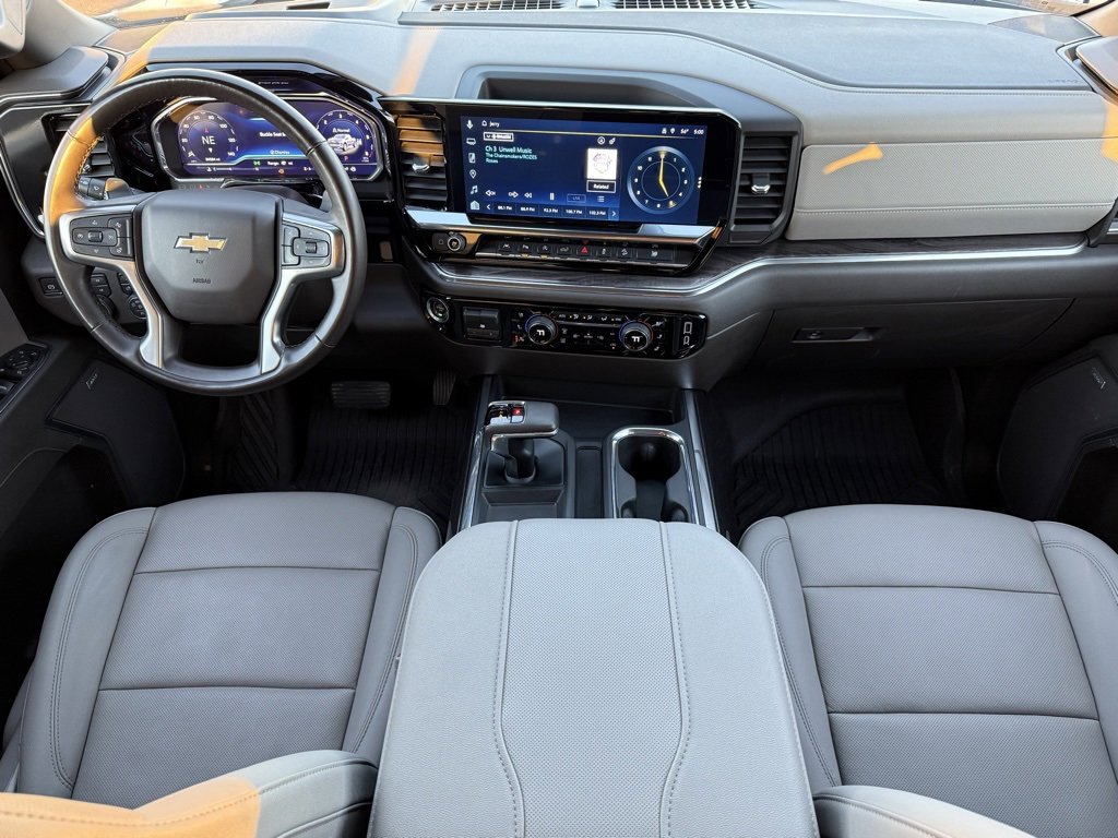 Used 2025 Chevrolet Silverado 1500 LTZ w/ LTZ Premium Package image 4