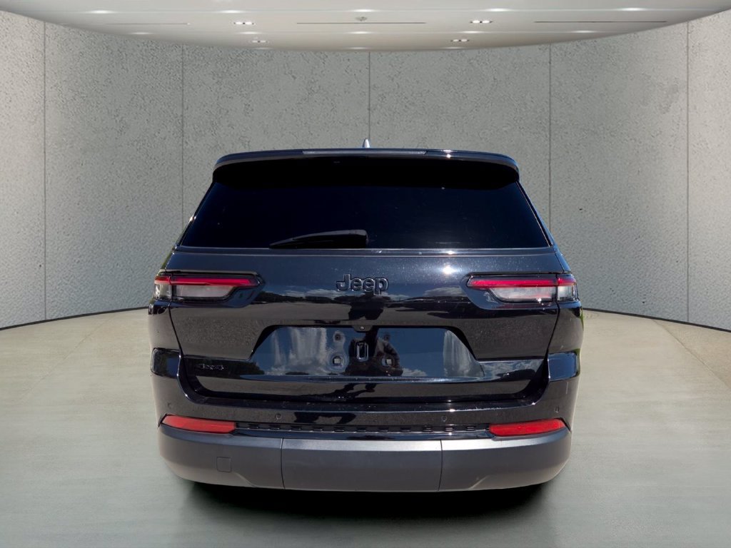 Certified 2024 Jeep Grand Cherokee L Altitude AWD/4WD image 6