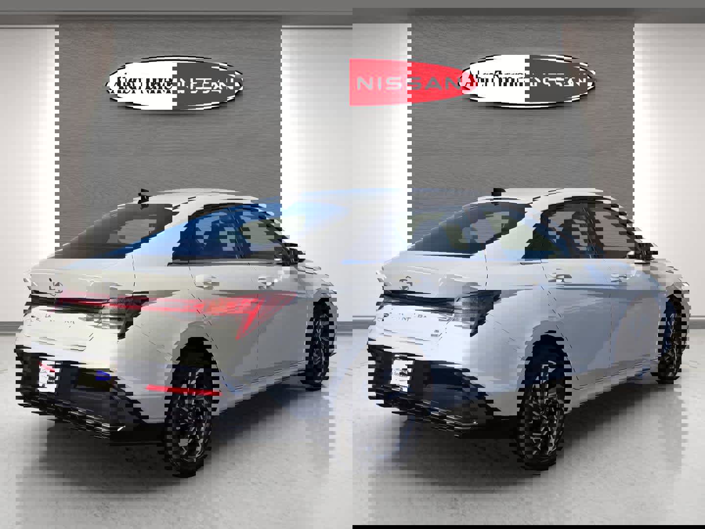 Used 2025 Hyundai Elantra Limited image 6