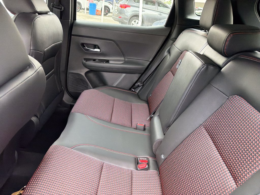 New 2026 Nissan Kicks SR FWD image 29