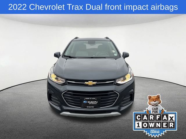 Used 2022 Chevrolet Trax LT w/ LT Convenience Package image 16