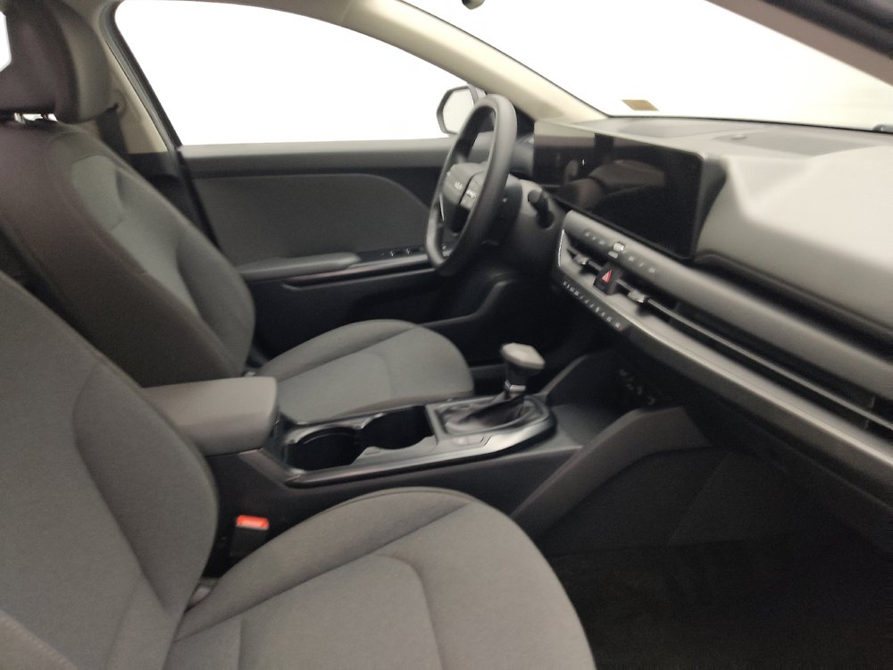 Used 2025 Kia K4 FWD image 21