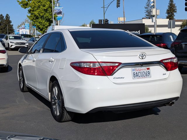 Used 2017 Toyota Camry SE image 8