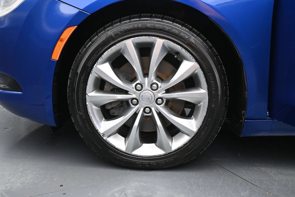 Used 2015 Chrysler 200 S w/ Navigation & Sound Group I FWD image 24
