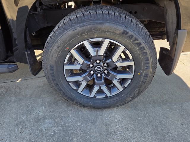 Used 2022 Nissan Frontier SV image 12