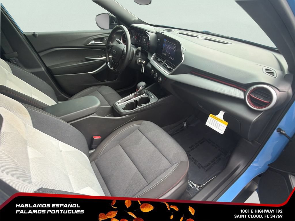 Certified 2024 Chevrolet Trax RS w/ Driver Confidence Package FWD image 29